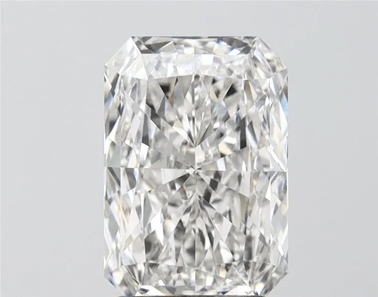 2.52ct Radiant Lab Grown Diamond (Colour G, Clarity VVS2, IGI Certified)